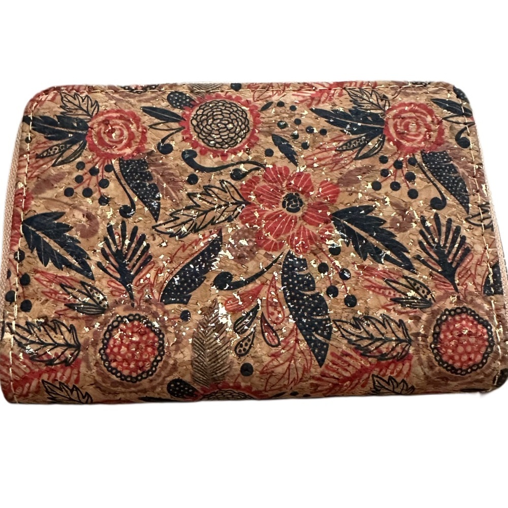 Floral Feathered Cork Wallet with Gold Detail with Zipper